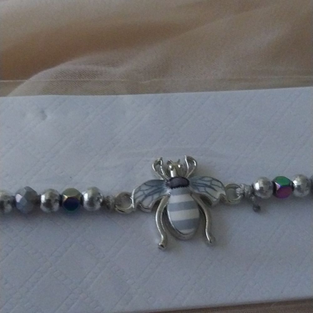 Handmade bee bracelets - Picture 5 of 11